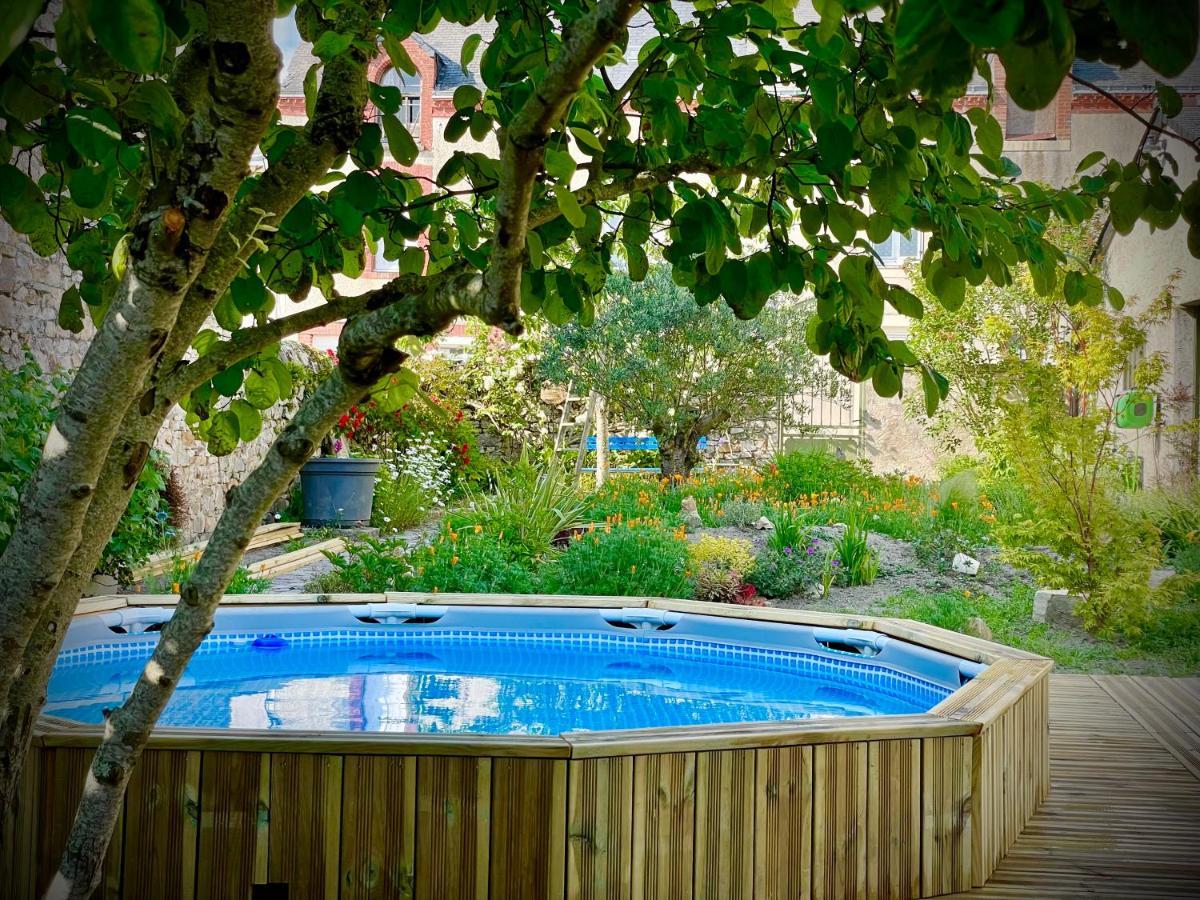 مبيت وإفطار Sainte-Suzanne  Cote Jardin المظهر الخارجي الصورة